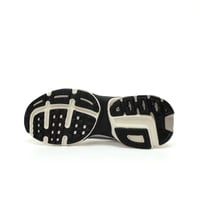 حذاء نايك V2K RUN