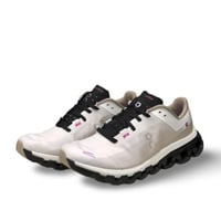 حذاء اون راننج on running cloud flow