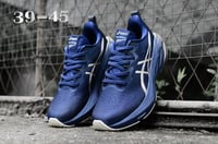 حذاء اسيكس novablast 4