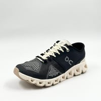 حذاء اون راننج كلاود