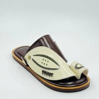 حذاء مطرز صوف كتان