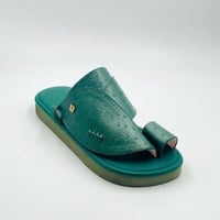 حذاء لون اخضر جلد نعام مطبوع