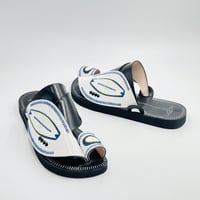 حذاء مطرز صوف كتان ارضية زبيريه مطرزه