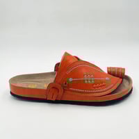 حذاء مطرز ربل طبي