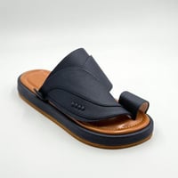 حذاء لون كحلي مطفي ربل مبطن