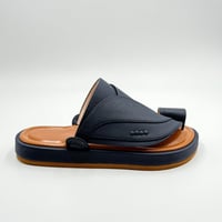 حذاء لون كحلي مطفي ربل مبطن