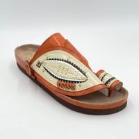 حذاء مطرز زري ذهبي ربل طبي مطرز زري فضي