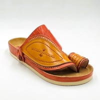 حذاء مطرز ربل طبي