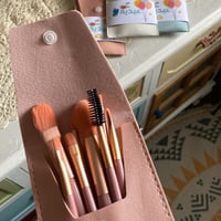 توزيعه فرش المكياج