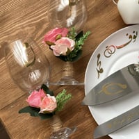 طقم ملكه بتنسيق لون وردي