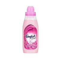 كومفرت سائل غسيل الملابس برائحة نواعم الزهور (بأحج...