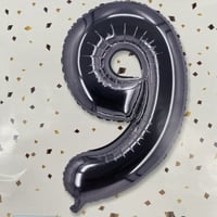 رقم ٩ فضي بدون نفخ