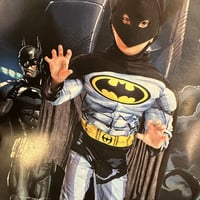 بات مان رمادي