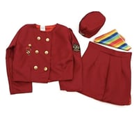 لباس مضيفة طيران عنابي