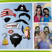 اقنعه حفله مع عصا القرصان