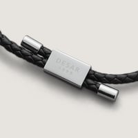 اسوارة رجالية اسود فضي