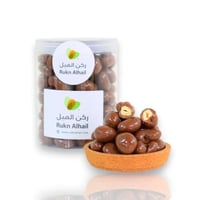 ملبس كاجو بالشوكولاتة الحليب