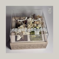 هدية فاخرة معطر وشمعة بعبارة من اختيارك