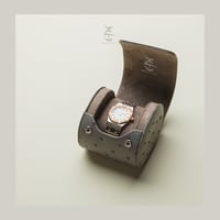 حقيبة حماية للساعة