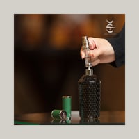 زجاجات تعبئة العطر الجلدية