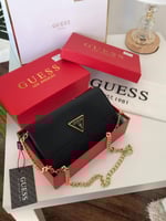 شنطه GUESS