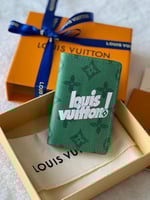 بوك لويس فتون الاخضر