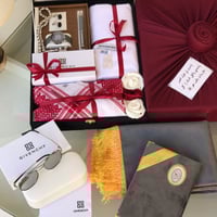 بوكس جيفينشي مع هدية رمضان