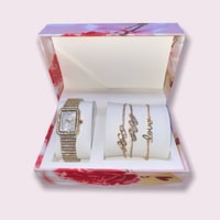 ساعة كريستال فضي مع ذهبي