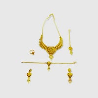 طقم أطفال سلسلة - حلق- اسوراة - مفرق شعر - خاتم