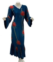 قميص نسائي بكم طويل