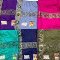 شال راس نسائي مقاس كبير مترين في متر (شرشف)