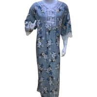 قميص نسائي بدانتيل بالصدر والاكمام