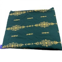 قماش سيوي مطرز بفصوص كرستال