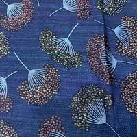 قماش ابل مقصب مع فصوص كرستال