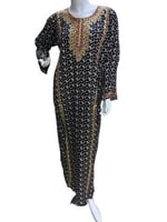 جلابية قطن مطرزة بخيط