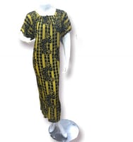 قميص روز مناسب لكبار السن