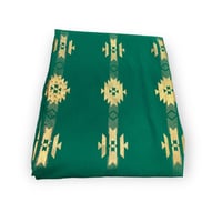 قماش سيوي مطرز بفصوص كرستال