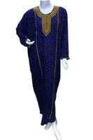 ثوب دوسري مطرز بخيط كم طويل