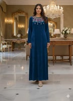 قميص مخمل كم طويل بتطريز في الصدر