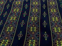 قماش بنقوش شعبية عرضين