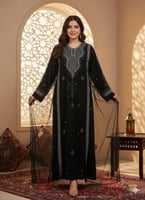 مسرح تل مطرزة بخيوط والكرستال بدون داخلية