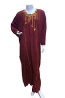 ثوب قطن كم طويل مطرز بخيط