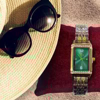 ساعة يد نسائية ضد الماء