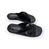 حذاء نسائي طبي