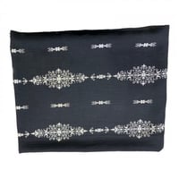 قماش سي واي طبعه فضي مترين ونص