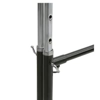 علاقة عبايات وملابس جهتين كروم واسود