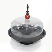 صحن كيك بقاعدة اسود مع خشبي صغير