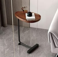 طاولة خدمة table