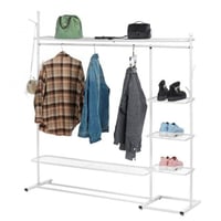 علاقة تنظيم الملابس ابيض