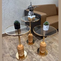 طقم طاولات 3 قطع خدمة زجاج بقواعد استيل ذهبي/ خشبي